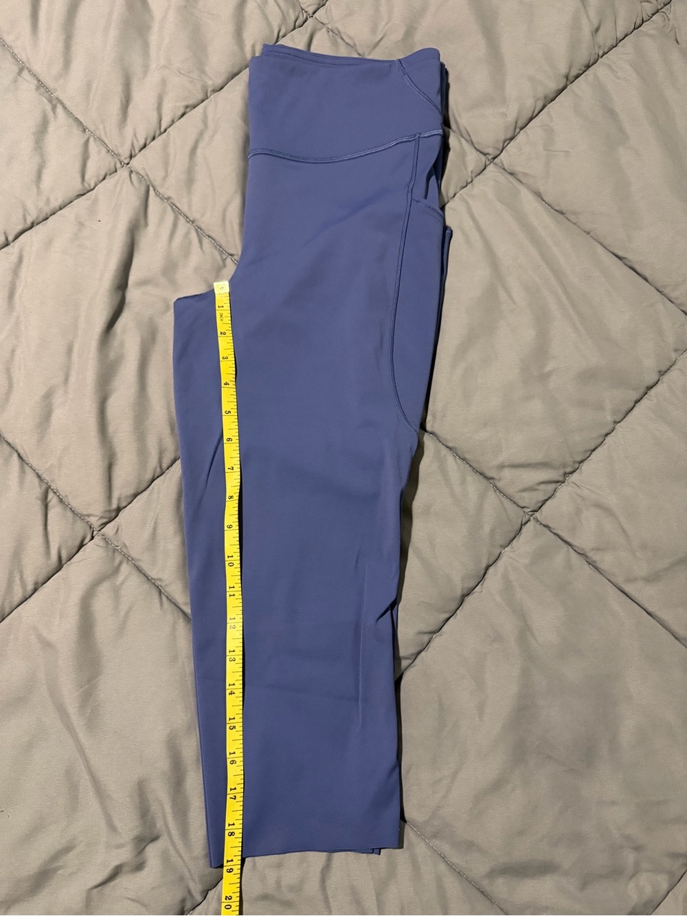 Fast & Free High-Rise Crop 19”